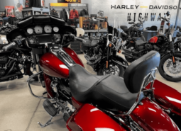 
										2017 Harley-Davidson Street Glide Special 107 (FLHXS) full									