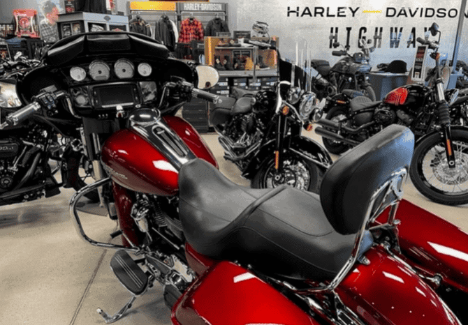 
								2017 Harley-Davidson Street Glide Special 107 (FLHXS) full									