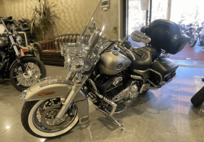 
								2008 Harley-Davidson Road King Classic 1584 (FLHRC) full									