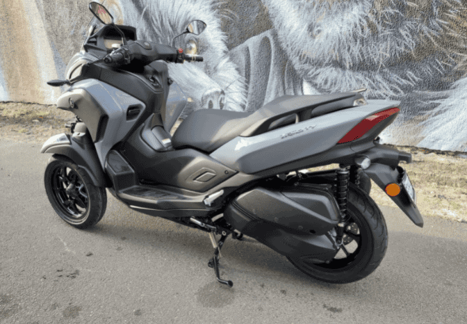 
								2021 Yamaha Tricity 300 (MWD300A) full									