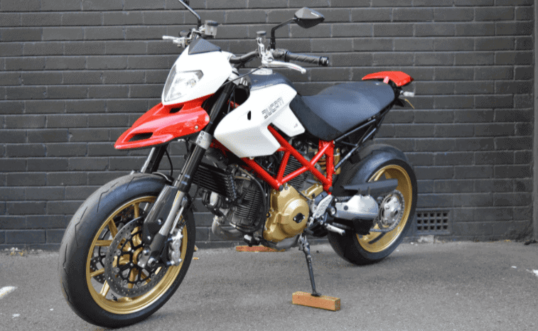 
								2011 Ducati Hypermotard 1100 full									