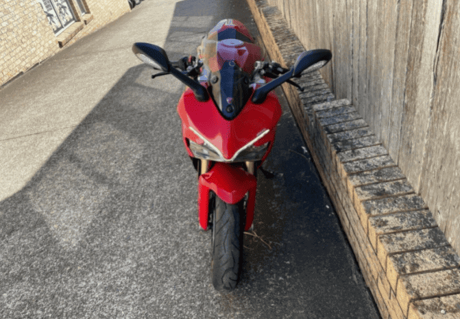 
								2018 Ducati SuperSport S full									