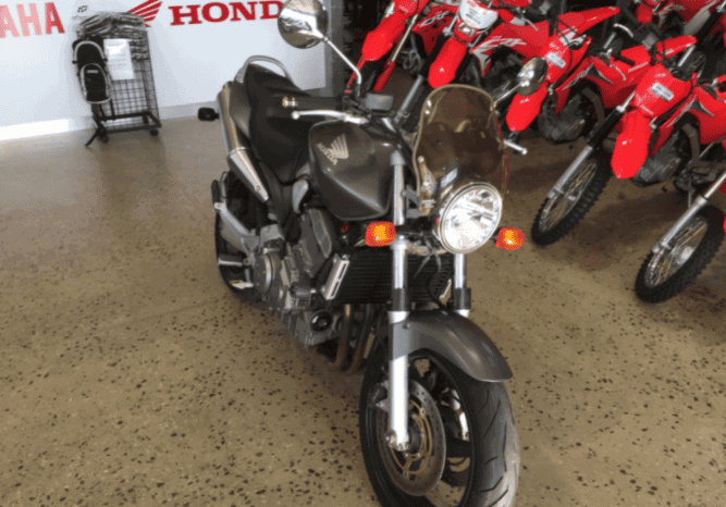 
								2004 Honda CB900F Hornet (919cc) full									