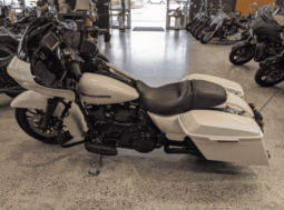 
										2018 Harley-Davidson Road Glide Special 107 (FLTRXS) full									