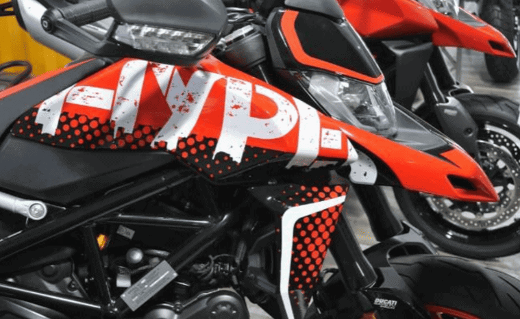 
								2021 Ducati Hypermotard 950 RVE full									